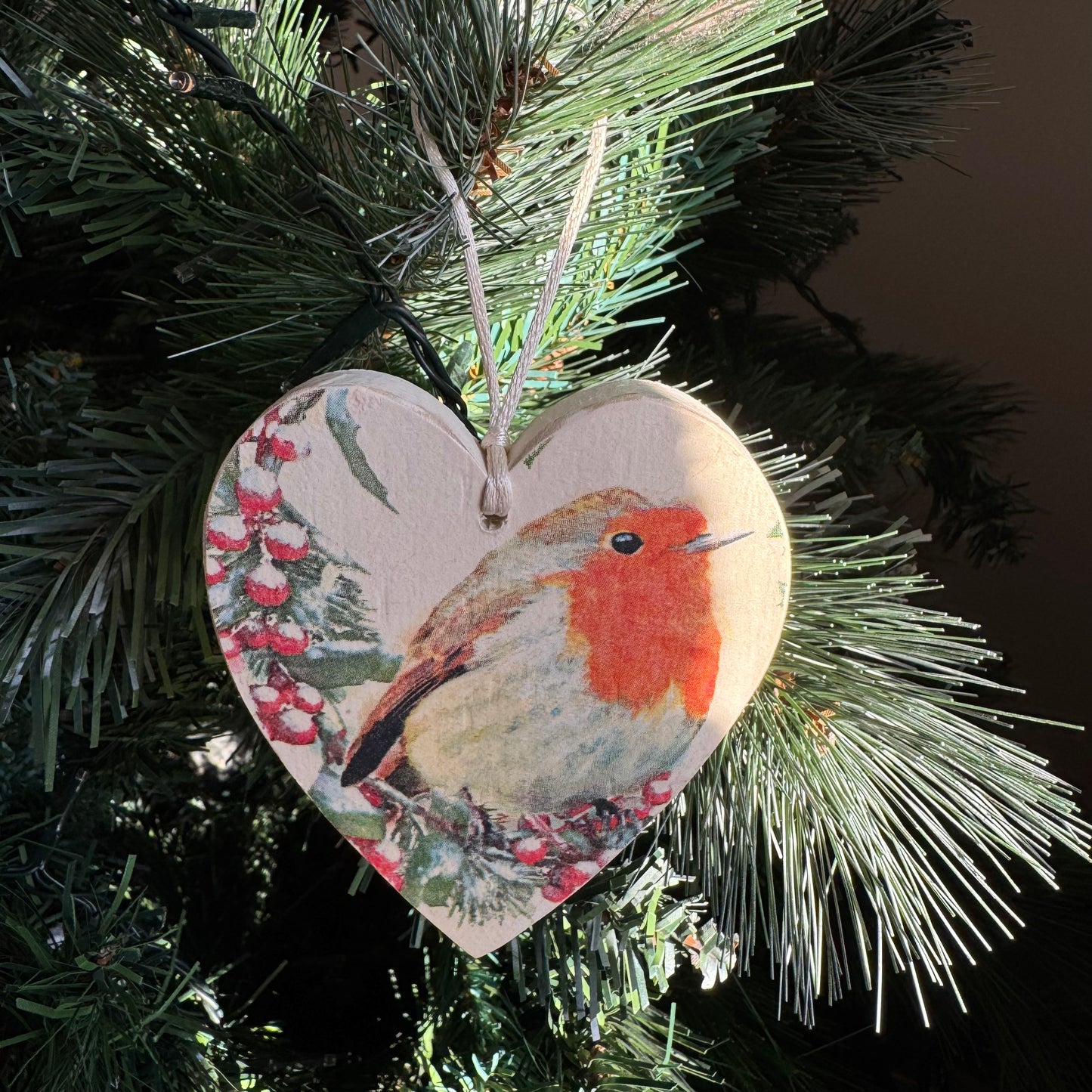 Robin on Heart Tree Decoration