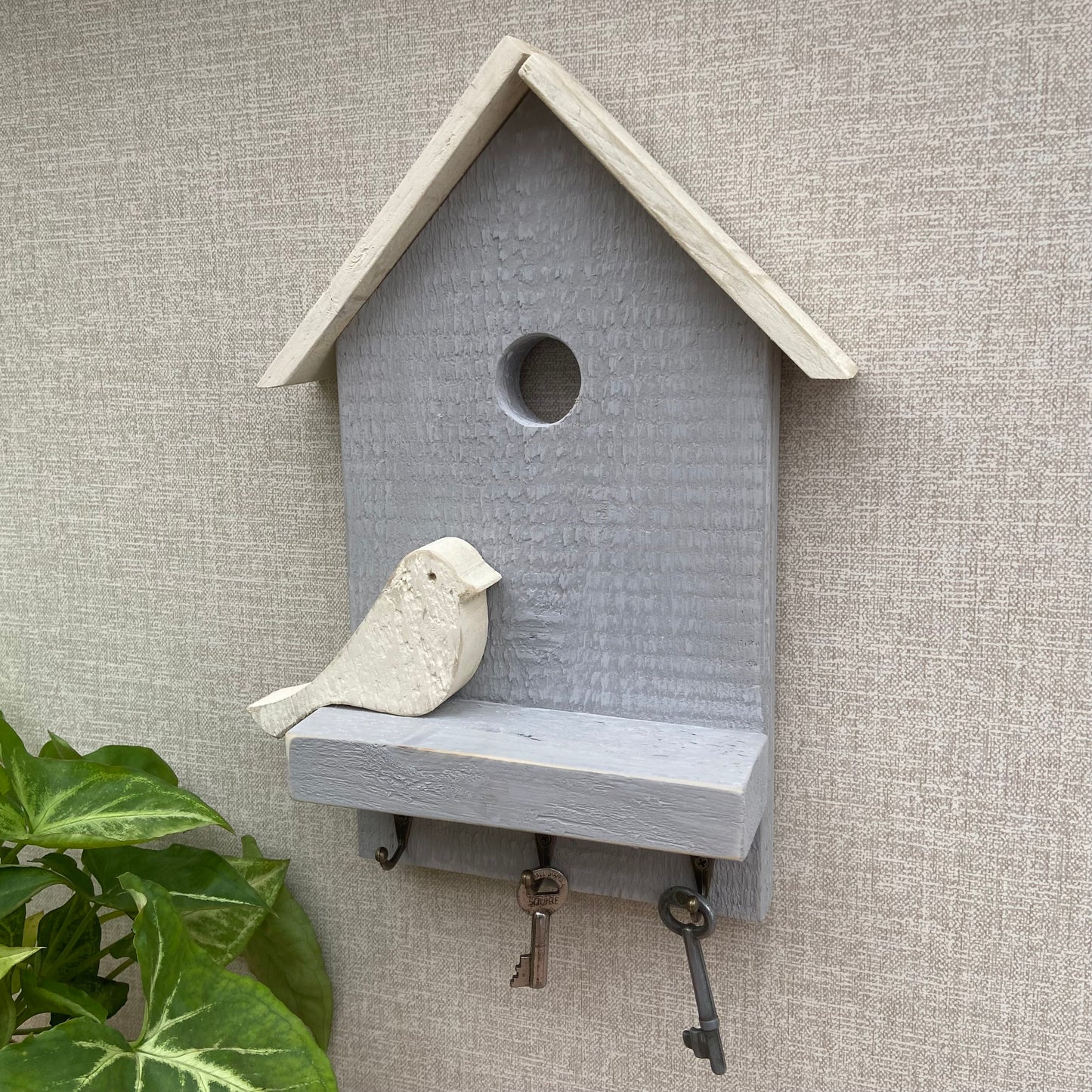 Wooden Birdhouse Key Rack